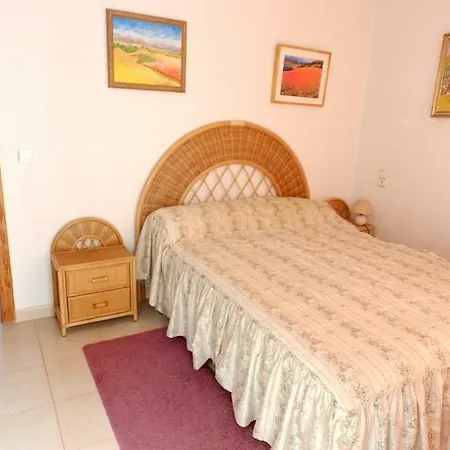 Bungalow With A Pool By The Sea Apartamento Torrevieja