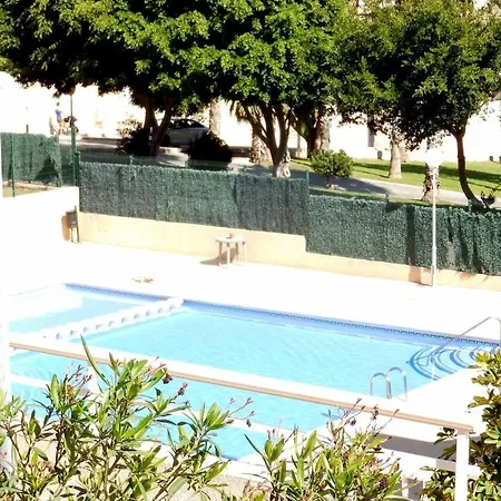 Apartamento Bungalow With A Pool By The Sea Torrevieja
